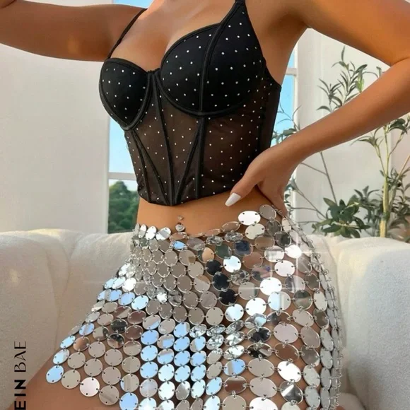 Disc Chainmail Skirt - Picture 2 of 3